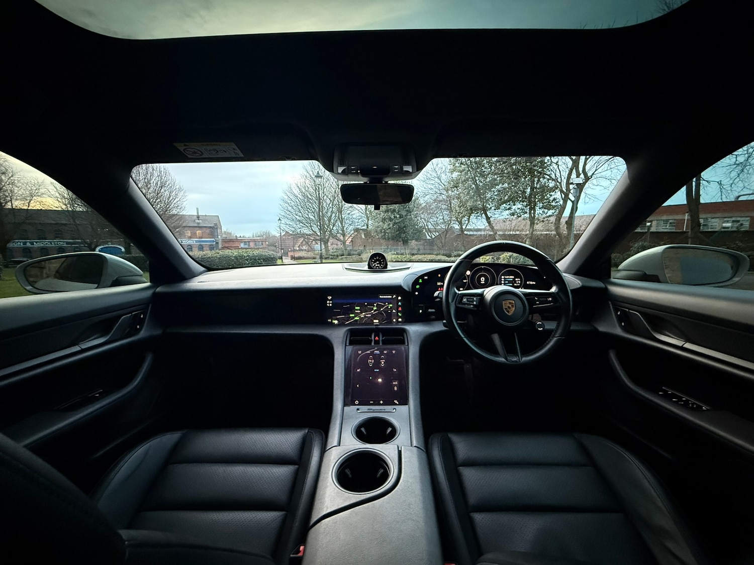 Used Porsche Taycan 2020 for sale - 77210819: Photo 24