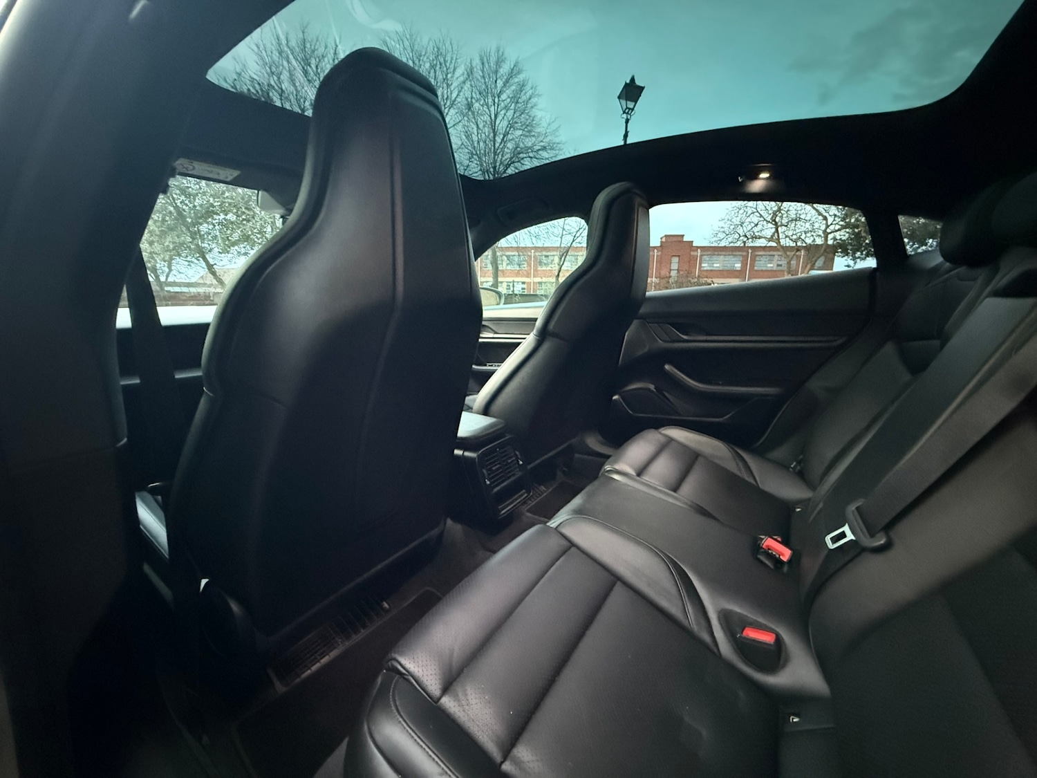 Used Porsche Taycan 2020 for sale - 77210819: Photo 27