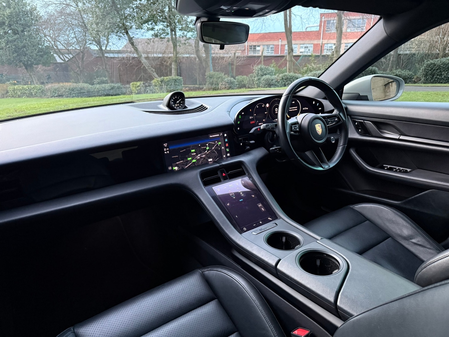 Used Porsche Taycan 2020 for sale - 77210819: Photo 28