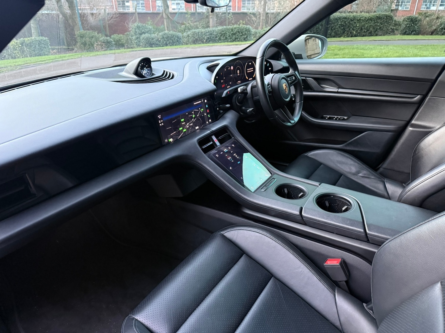 Used Porsche Taycan 2020 for sale - 77210819: Photo 31