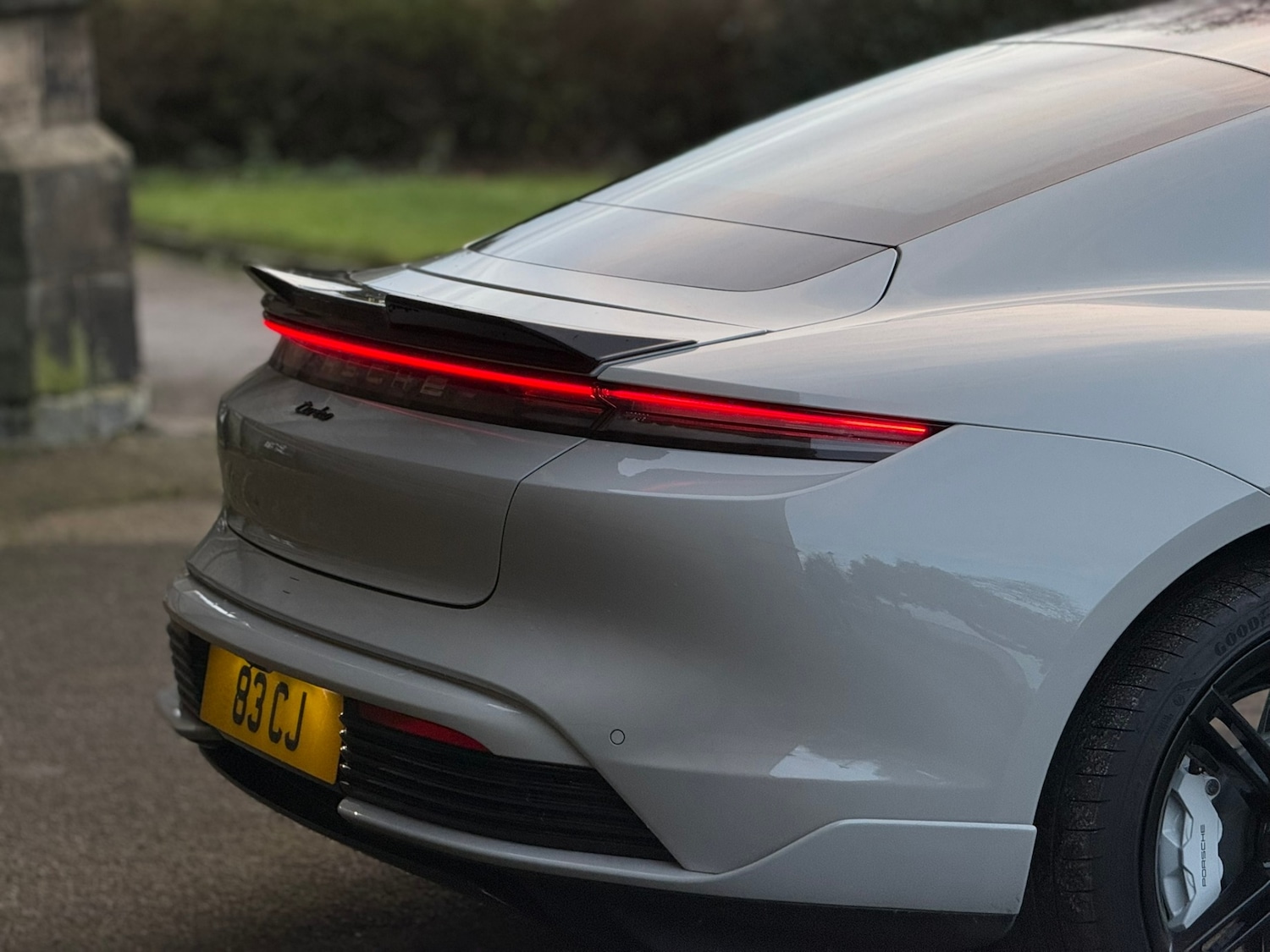 Used Porsche Taycan 2020 for sale - 77210819: Photo 9