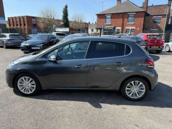 Used Peugeot 208 2017 for sale - 74342756: Photo