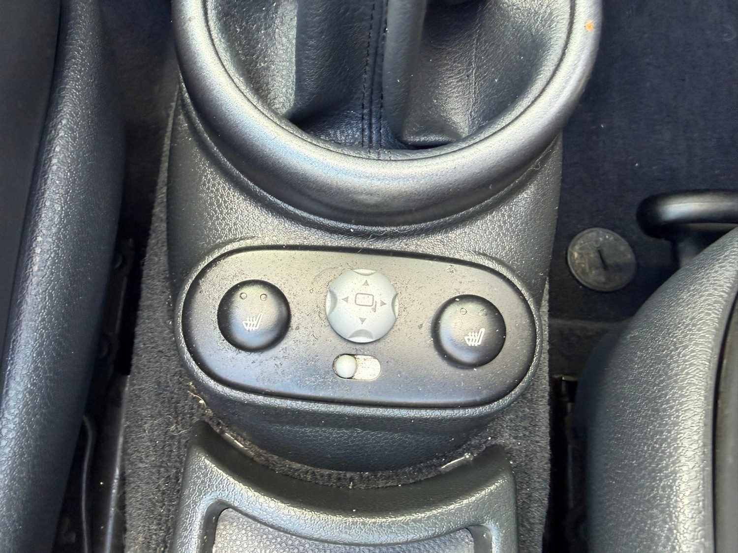 Used MINI Convertible 2005 for sale - 77445990: Photo 18