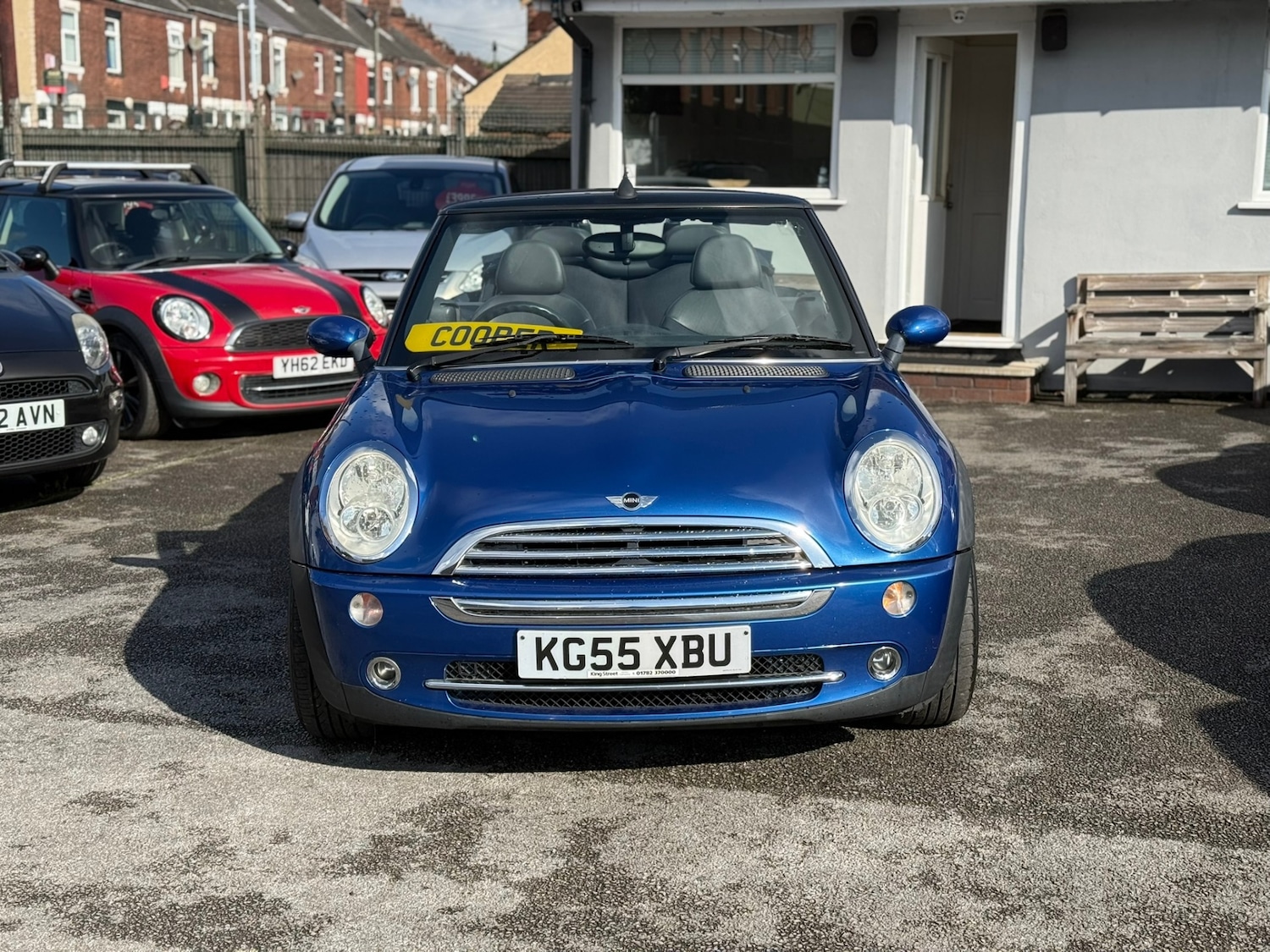 Used MINI Convertible 2005 for sale - 77445990: Photo 2