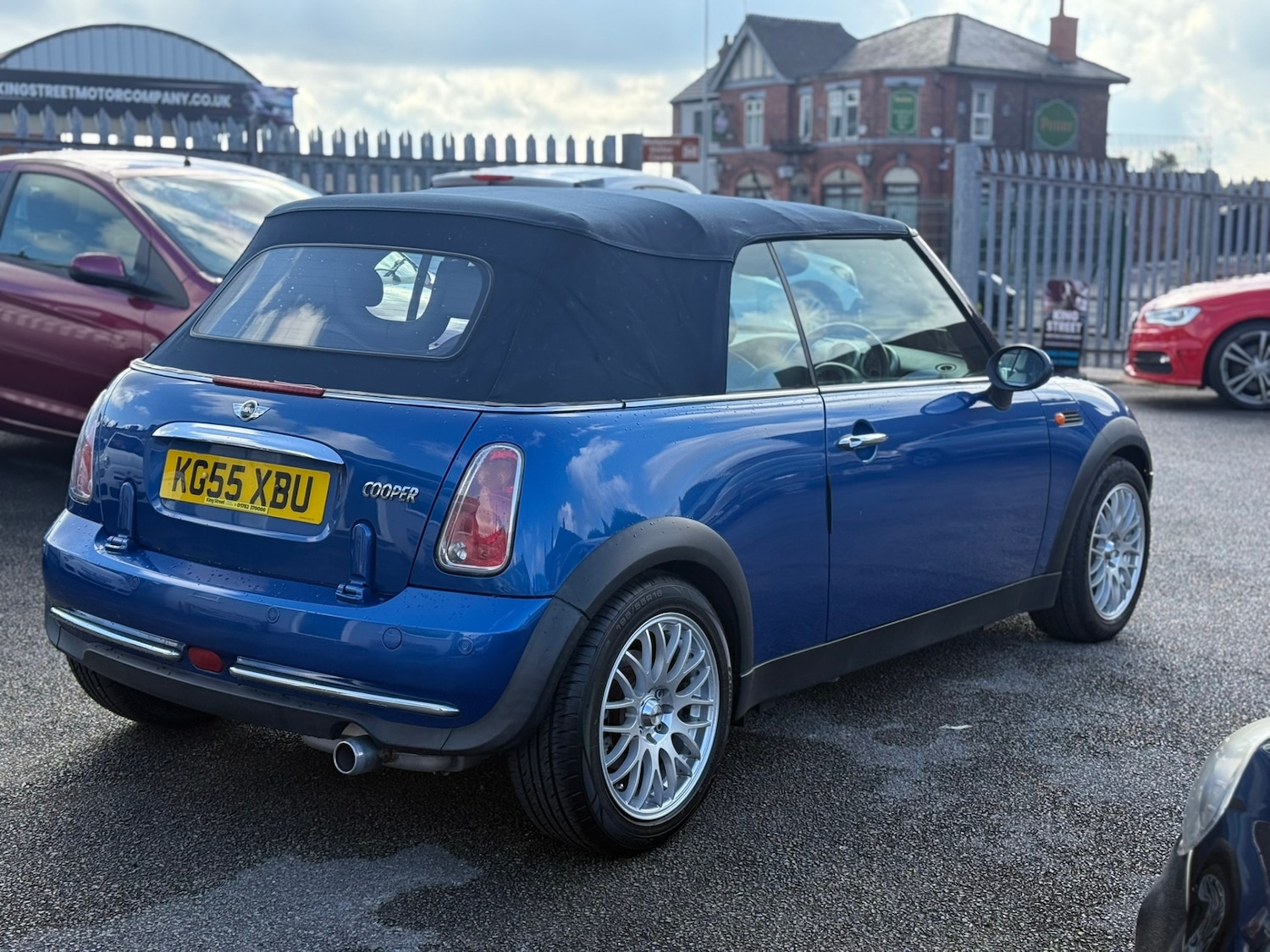 Used MINI Convertible 2005 for sale - 77445990: Photo 29