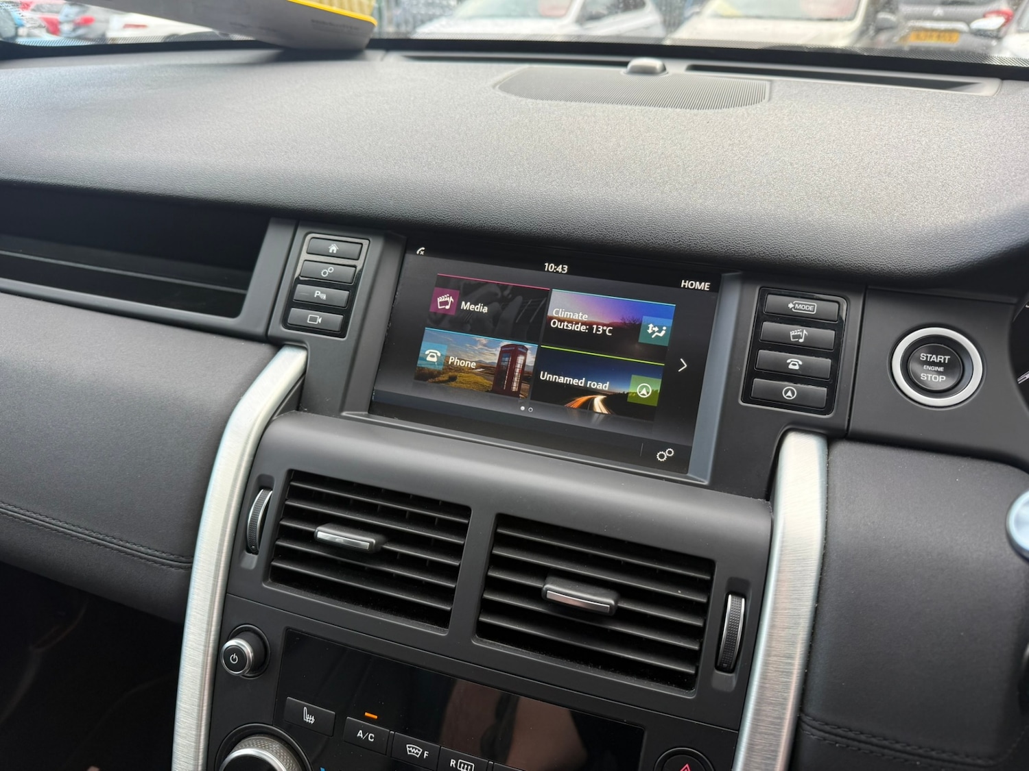 Used Land Rover Discovery Sport 2018 for sale - 77730936: Photo 12