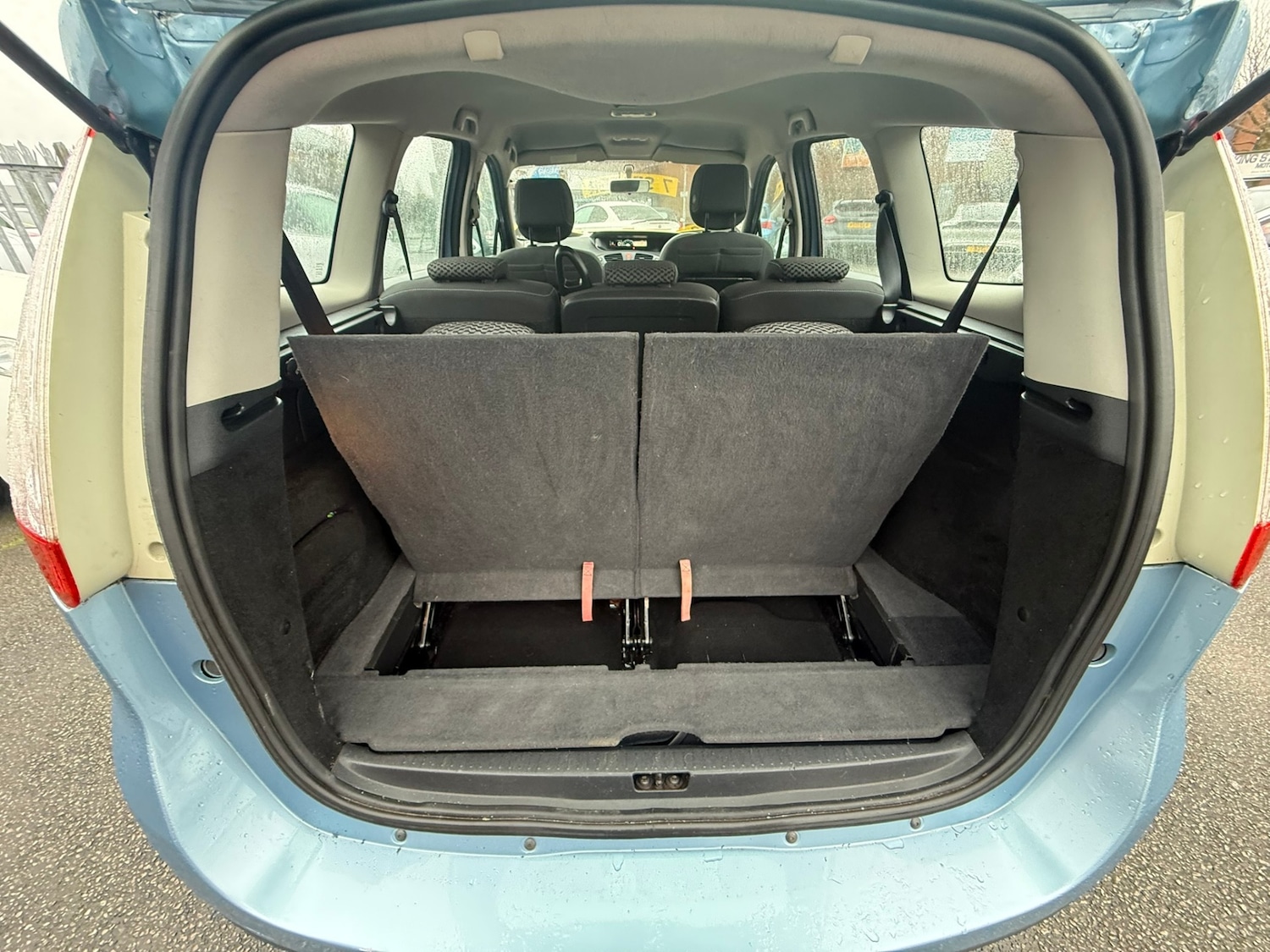 Used Renault Grand Scenic 2011 for sale - 77274680: Photo 18