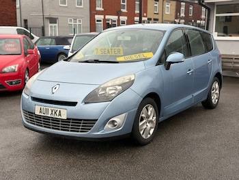 Used Renault Grand Scenic 2011 for sale - 77274680: Photo
