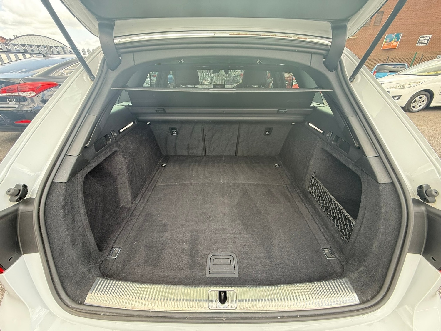 Used Audi A4 2019 for sale - 77283378: Photo 18