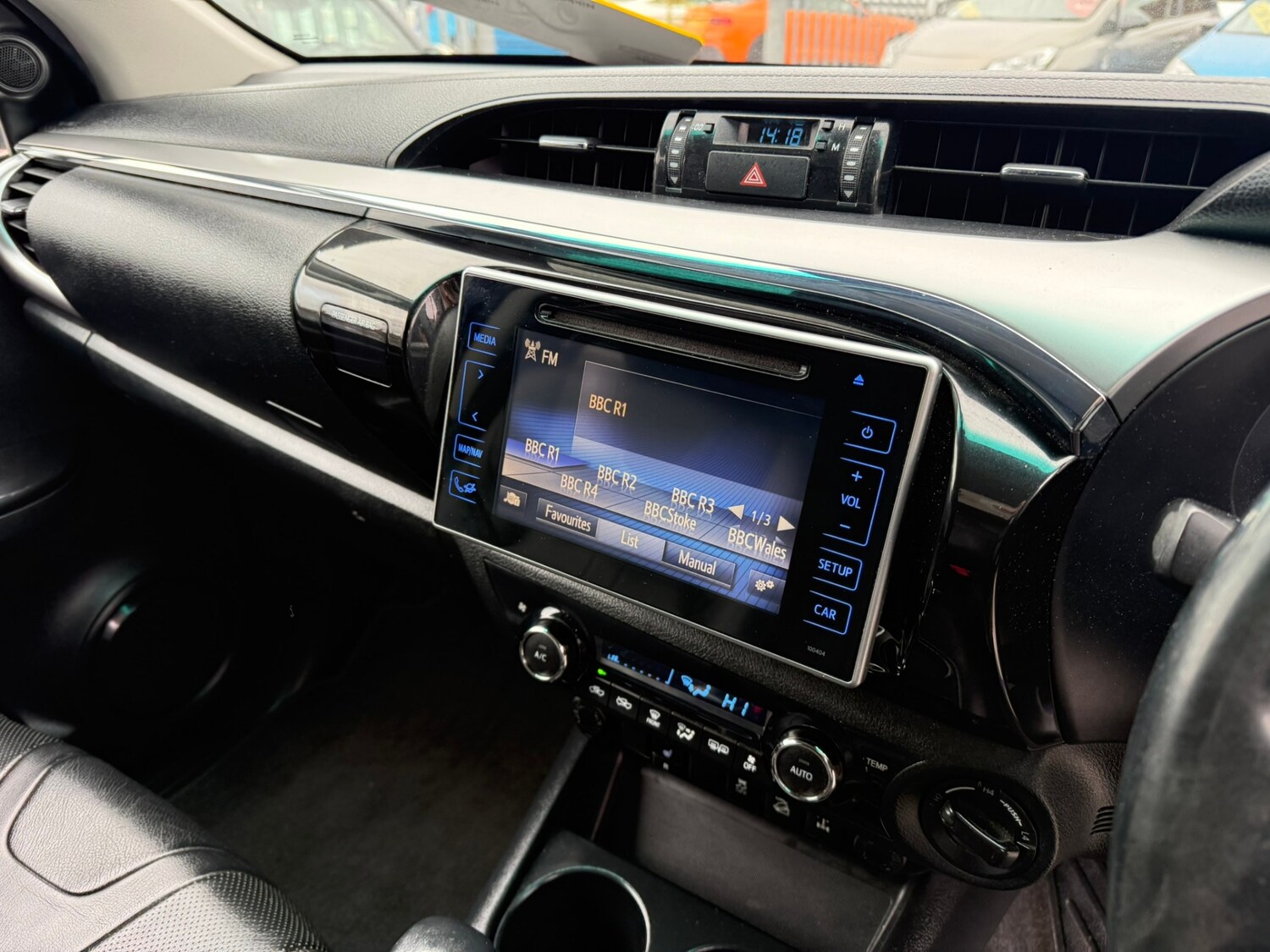 Used Toyota Hilux 2016 for sale - 78223342: Photo 12