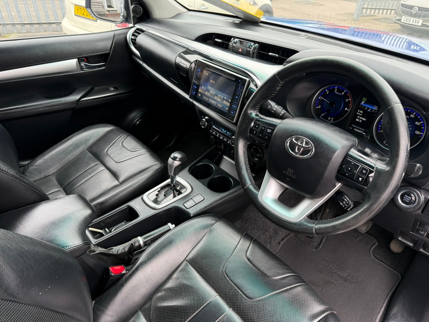 Used Toyota Hilux 2016 for sale - 78223342: Photo 9