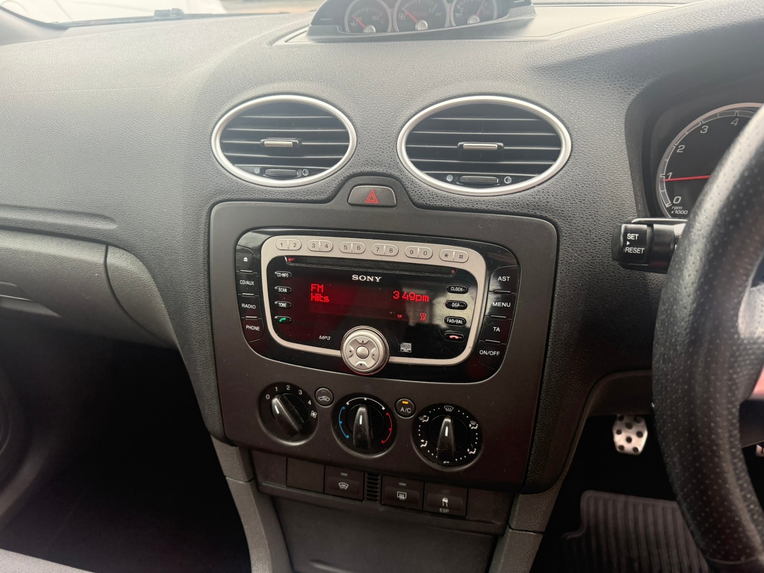 Used Ford Focus 2007 for sale - 76208698: Photo 14