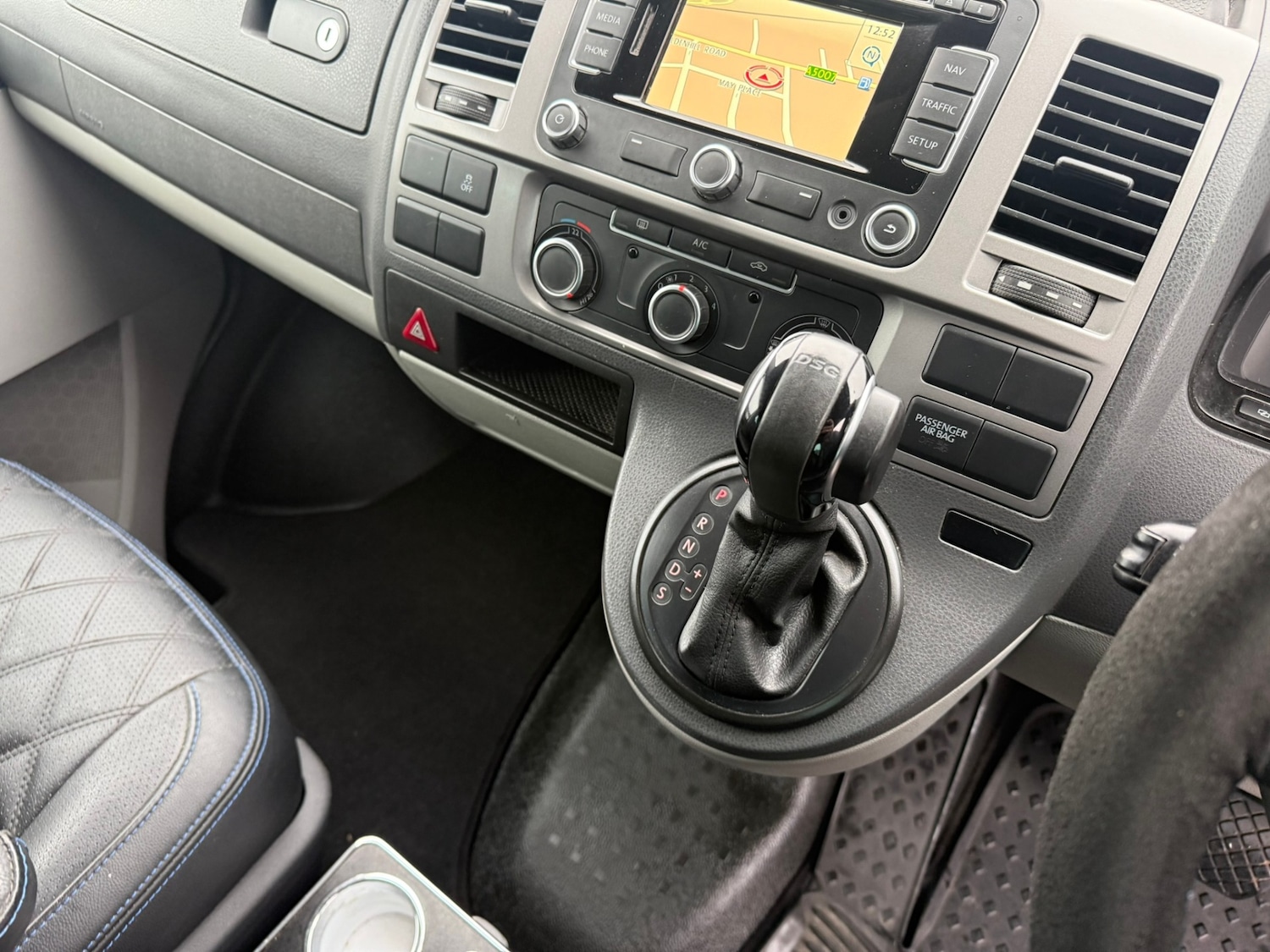 Used Volkswagen Transporter 2015 for sale - 77379274: Photo 14