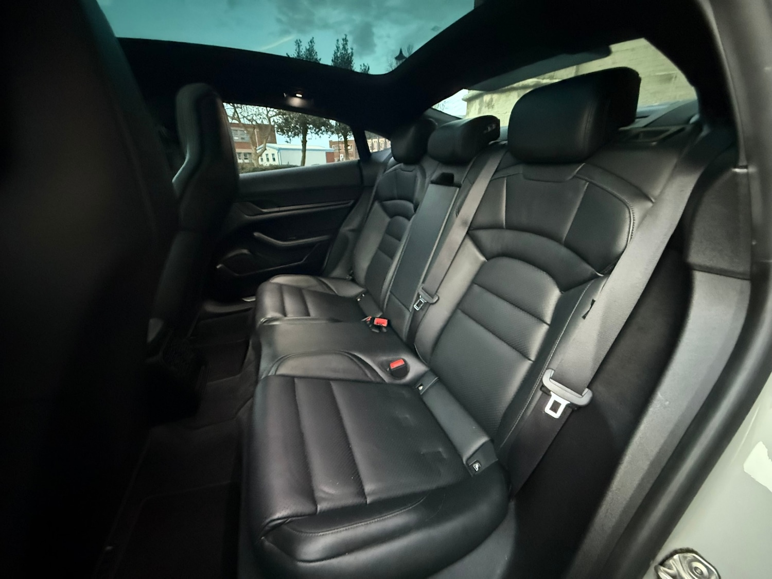 Used Porsche Taycan 2020 for sale - 77461864: Photo 26