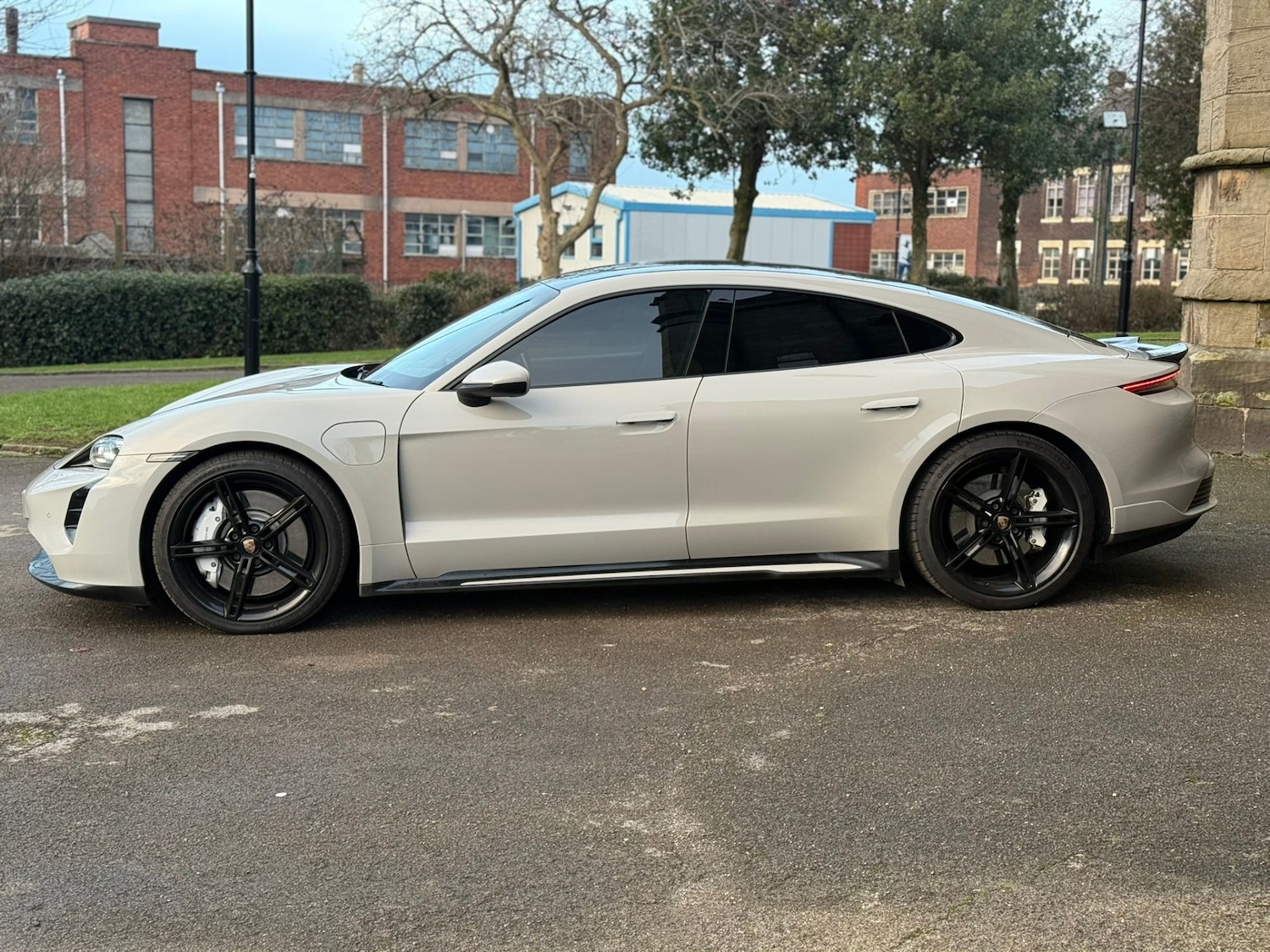 Used Porsche Taycan 2020 for sale - 77461864: Photo 4