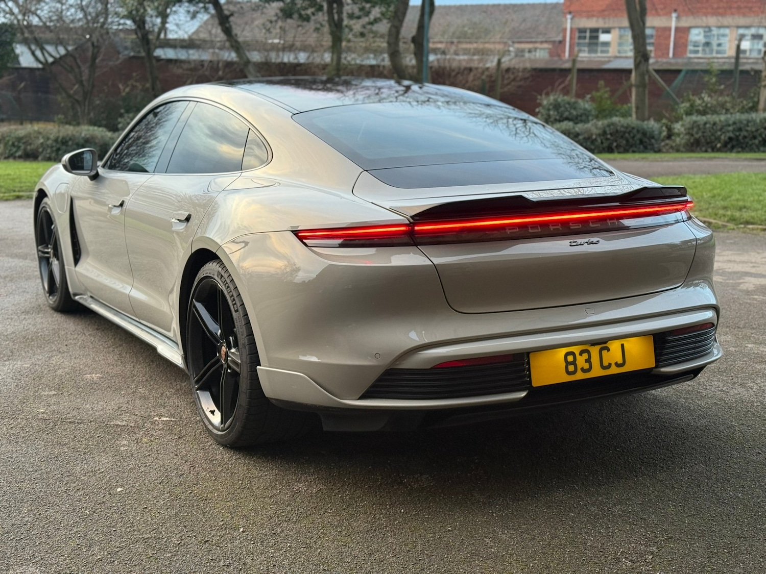 Used Porsche Taycan 2020 for sale - 77461864: Photo 5