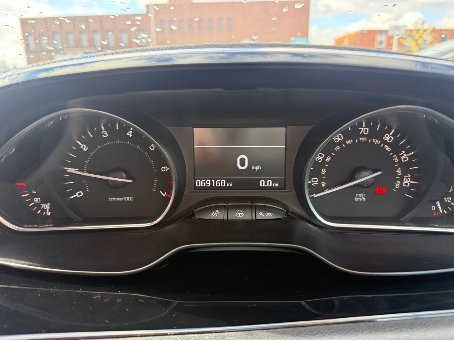 Used Peugeot 208 2015 for sale - 78105770: Photo 11