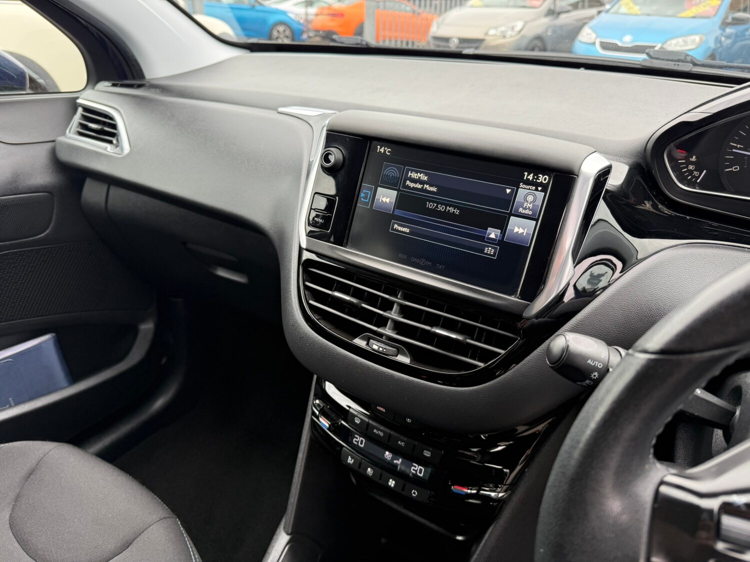 Used Peugeot 208 2015 for sale - 78105770: Photo 12