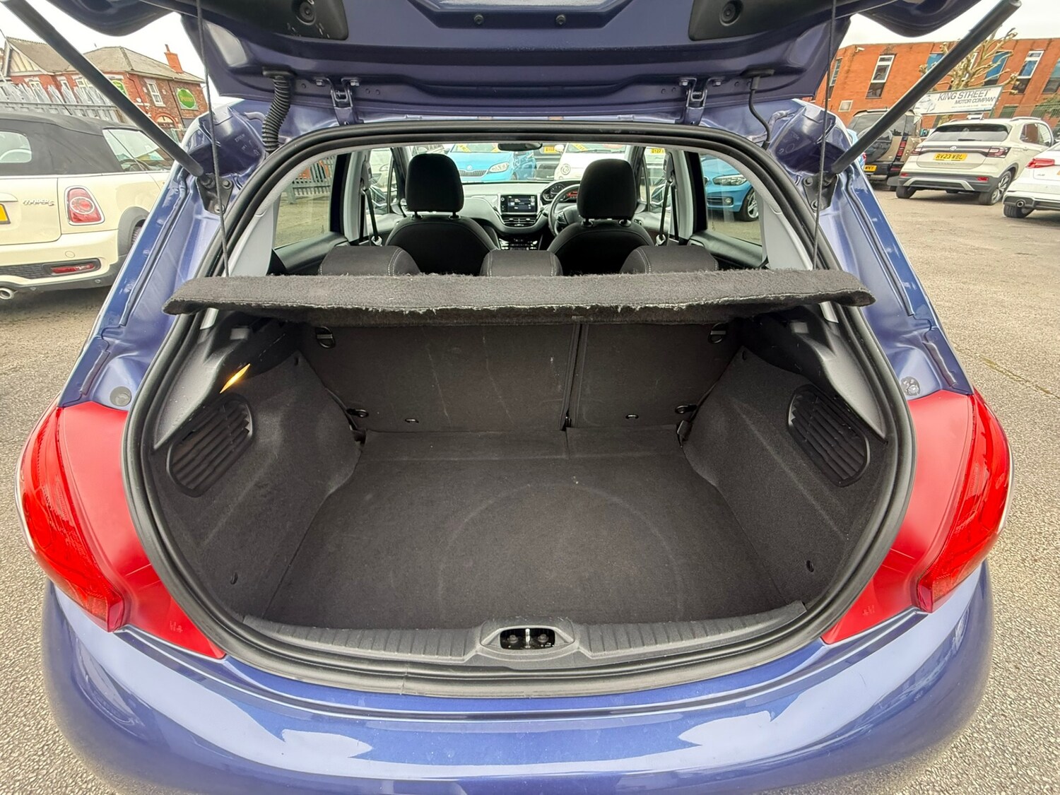 Used Peugeot 208 2015 for sale - 78105770: Photo 17