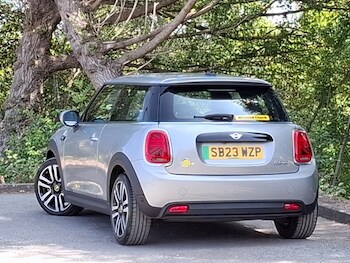 Used MINI Hatch 2023 for sale - 79311117: Photo