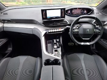 Used Peugeot 3008 2023 for sale - 78503300: Photo