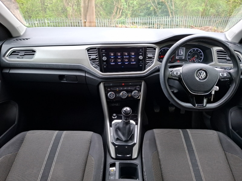 Used Volkswagen T-Roc 2019 for sale - 78178682: Photo 2