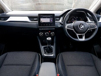 Used Renault Captur 2023 for sale - 77694755: Photo