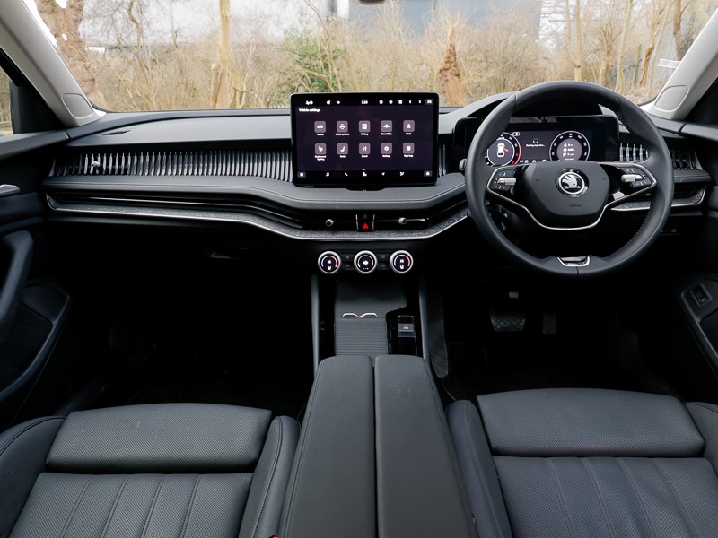 Used Skoda Superb 2024 for sale - 77697744: Photo 2