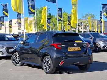 Used Toyota Yaris 2023 for sale - 78441263: Photo