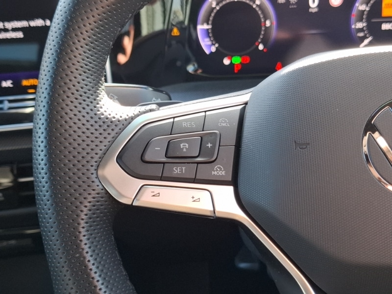 Used Volkswagen Golf 2024 for sale - 77873859: Photo 15