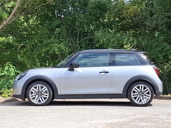 Used MINI Cooper 2025 for sale - 79347875: Photo