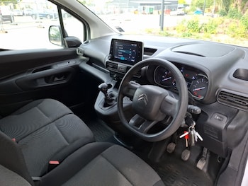 Used Citroen Berlingo 2024 for sale - 79411560: Photo