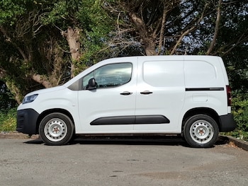 Used Citroen Berlingo 2024 for sale - 79411560: Photo