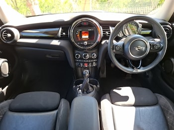 Used MINI Hatch 2019 for sale - 78369158: Photo