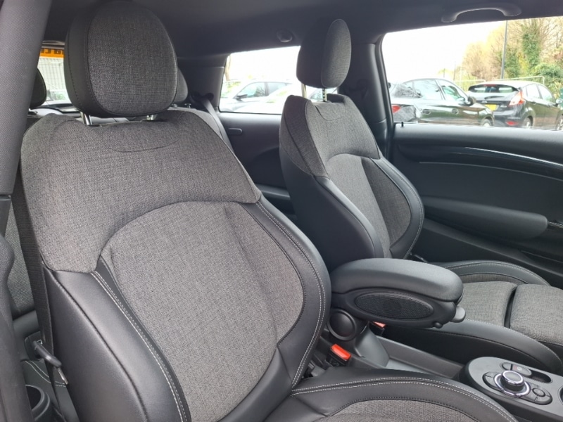 Used MINI Hatch 2023 for sale - 78178688: Photo 19