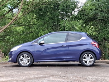 Used Peugeot 208 2014 for sale - 78791362: Photo