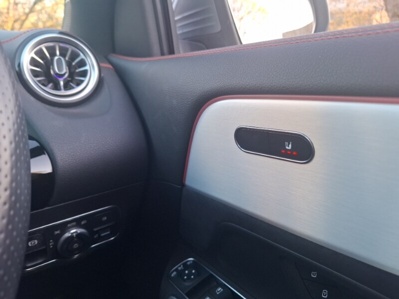 Used Mercedes-Benz EQA 2023 for sale - 77938984: Photo 16