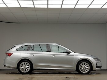 Used Skoda Octavia 2024 for sale - 77751261: Photo