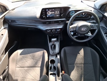 Used Hyundai BAYON 2023 for sale - 79356552: Photo