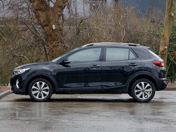 Used Kia Stonic 2022 for sale - 77697752: Photo