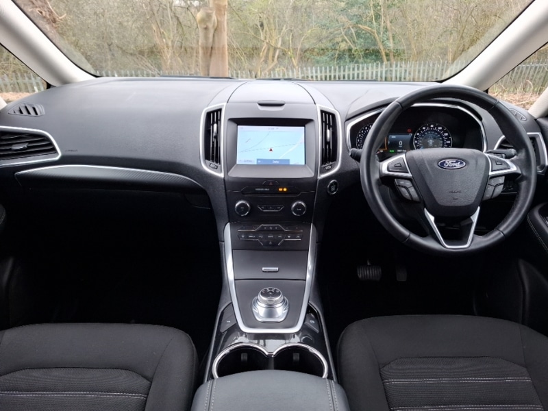 Used Ford Galaxy 2022 for sale - 77932996: Photo 2