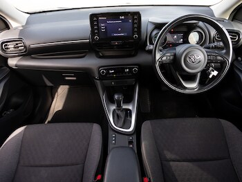 Used Toyota Yaris 2023 for sale - 78300811: Photo