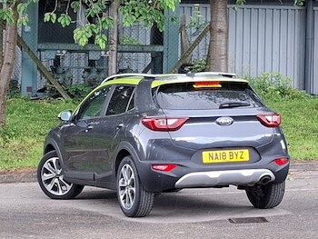 Used Kia Stonic 2018 for sale - 78860820: Photo