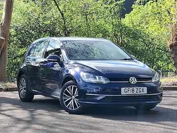 Used Volkswagen Golf 2018 for sale - 78327387: Photo