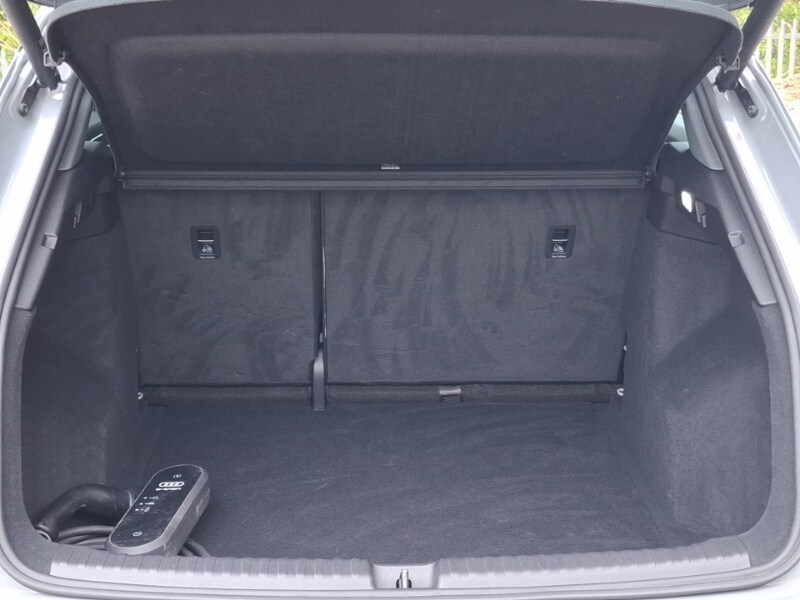 Used Audi Q4 e-tron 2023 for sale - 78178675: Photo 8