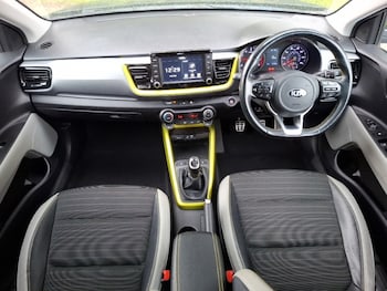 Used Kia Stonic 2018 for sale - 78889812: Photo