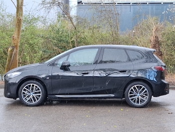 Used BMW 2 Series 2023 for sale - 78013489: Photo
