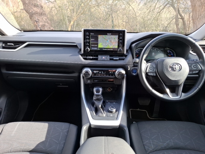 Used Toyota RAV4 2022 for sale - 77891885: Photo 2