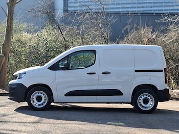 Used Peugeot Partner 2023 for sale - 77947510: Photo