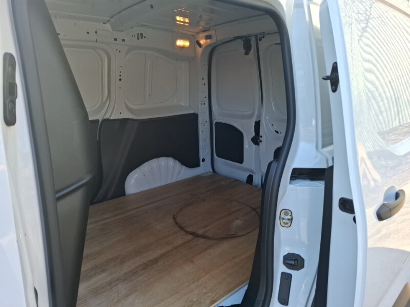 Used Peugeot Partner 2023 for sale - 77947510: Photo 6